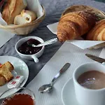 호텔 Logis Restaurant Des Thermes