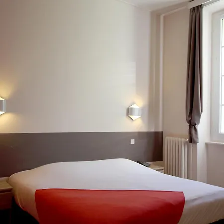 Hotel Logis Restaurant Des Thermes 3*