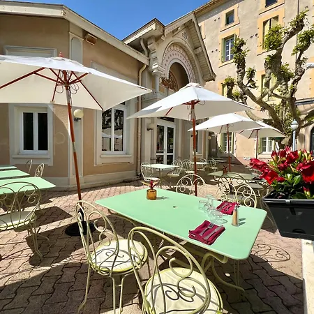Logis Restaurant Des Thermes 호텔 라말루-레-뱅