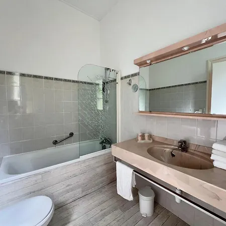 Logis Restaurant Des Thermes Hotel 3*