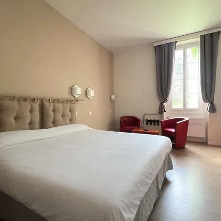 Hotel Logis Restaurant Des Thermes 3*