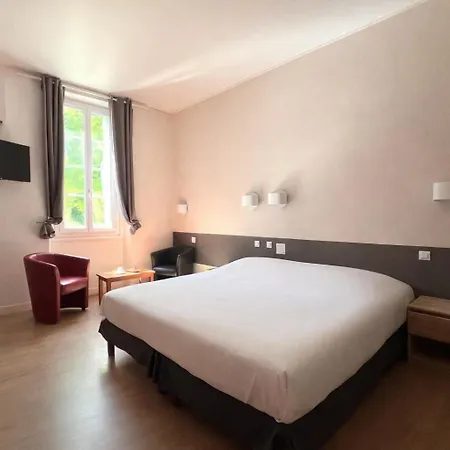 Hotel Logis Restaurant Des Thermes