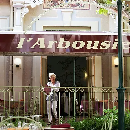 Logis Restaurant Des Thermes ホテル ラマルー・レ・バン