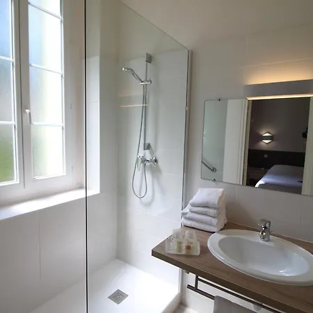 Hotel Logis Restaurant Des Thermes 3*