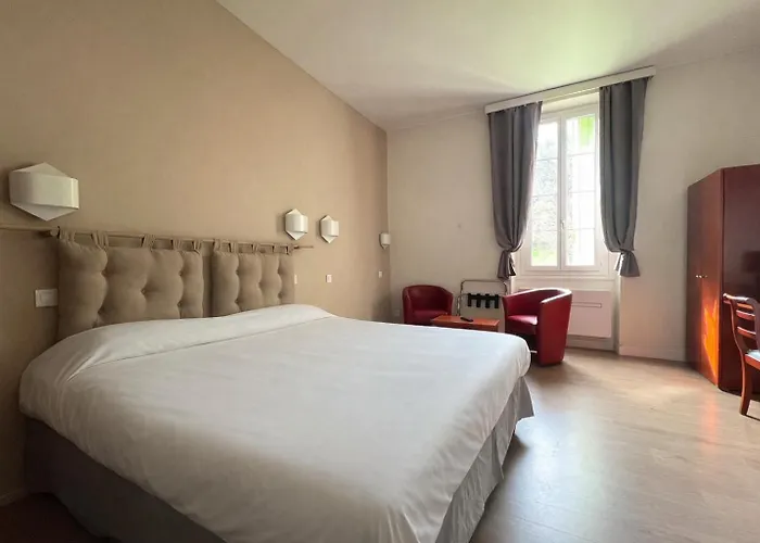 Hotel Logis Restaurant Des Thermes 3*